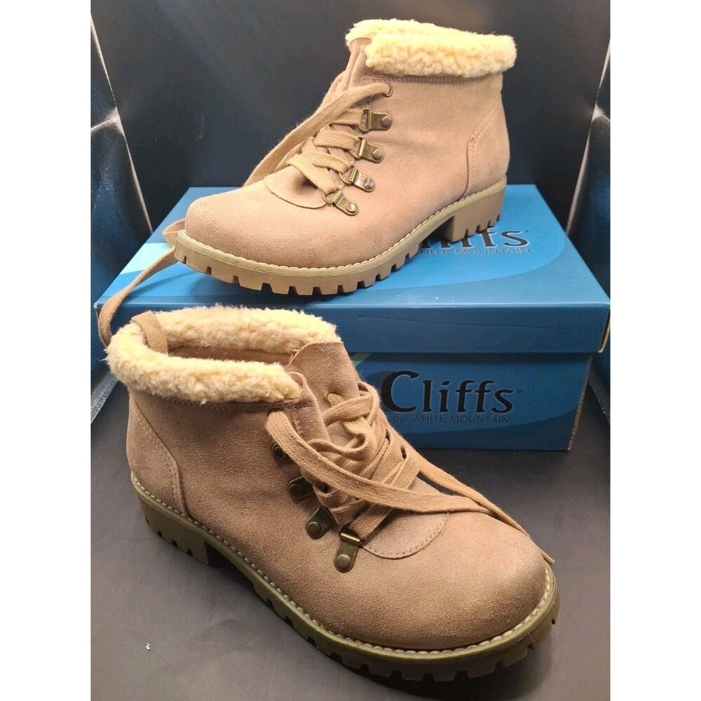New In Box- Cliffs by White Mountain Women's Hearten Brown Boots Size 7